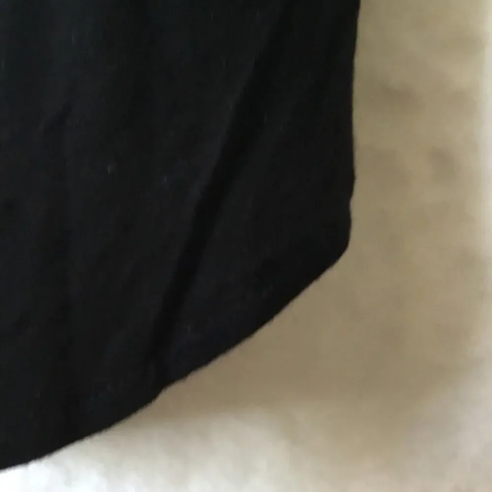 Yuni Los Angeles Black & Light Gray Eiffel Tower Graphic Top - Picture 13 of 15